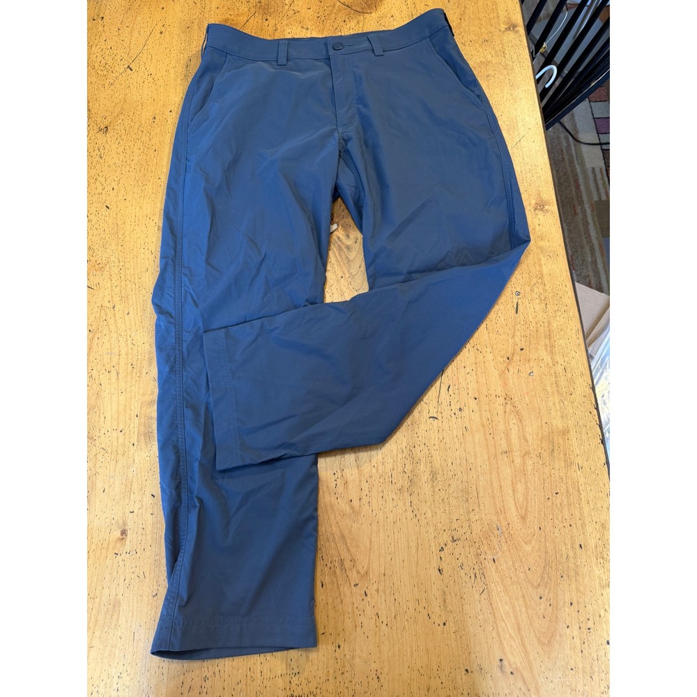 Duluth Trading Co Armachillo Chino 36x30 Mens Standard Fit Gray Tech Pants